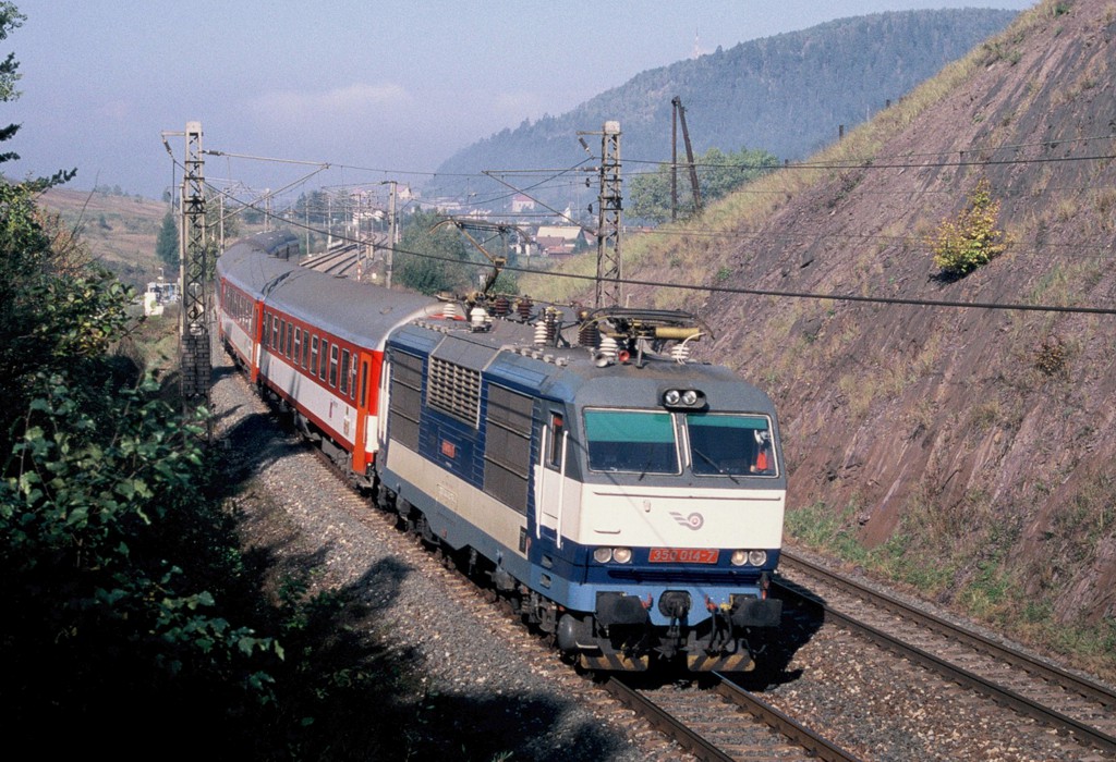 [1024x700] 350014h.jpg