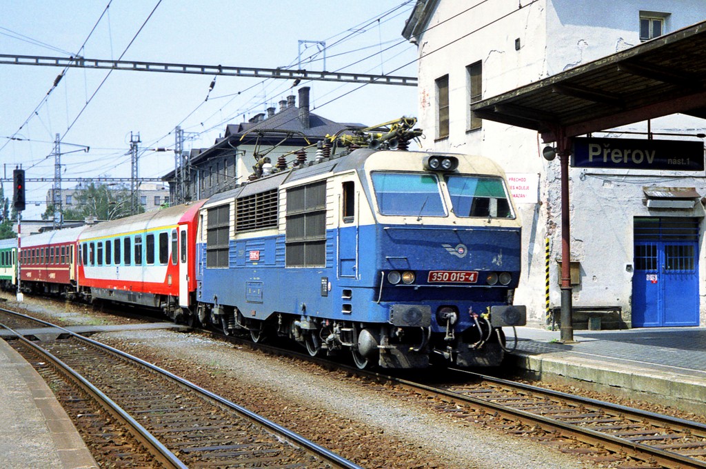 [1024x680] 350015c.jpg