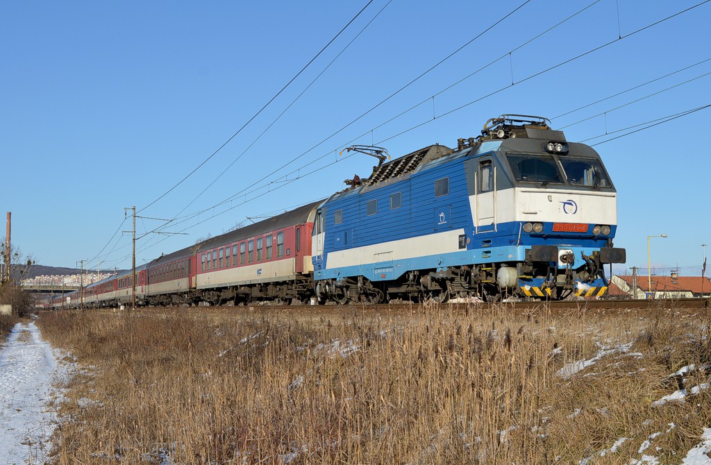 [1024x670] 350015g.jpg