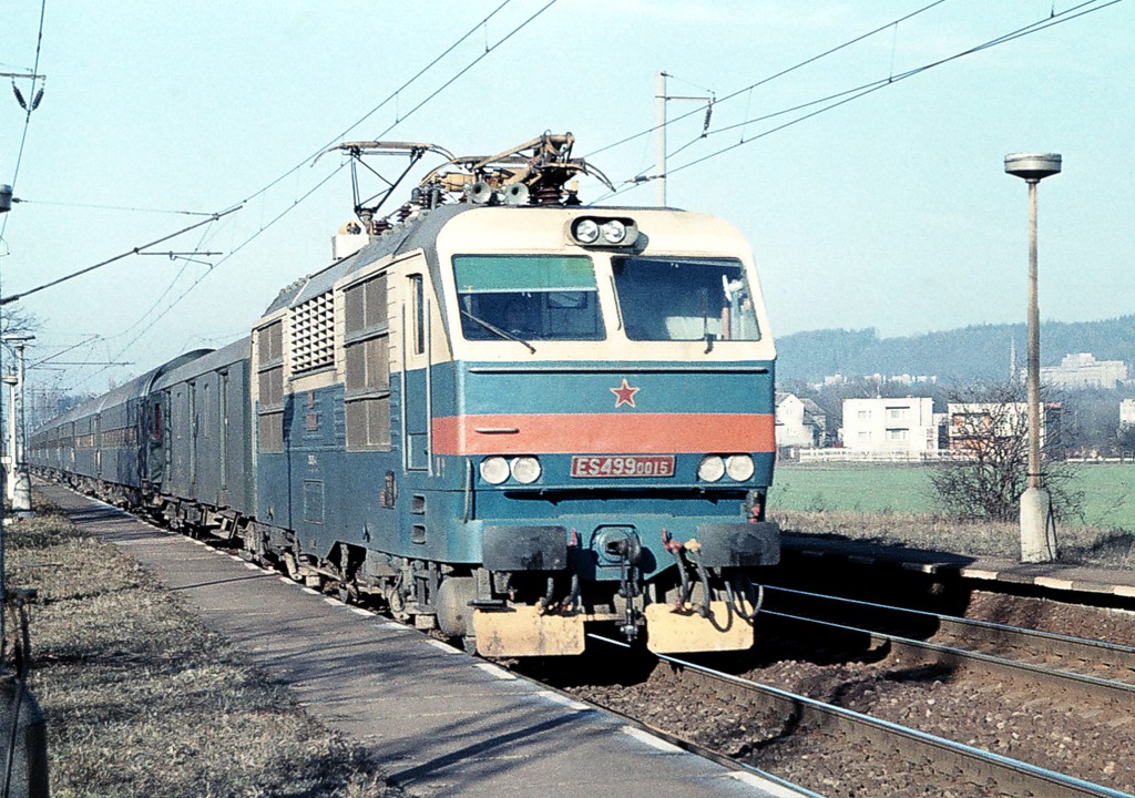 [1024x720] 350015m.jpg