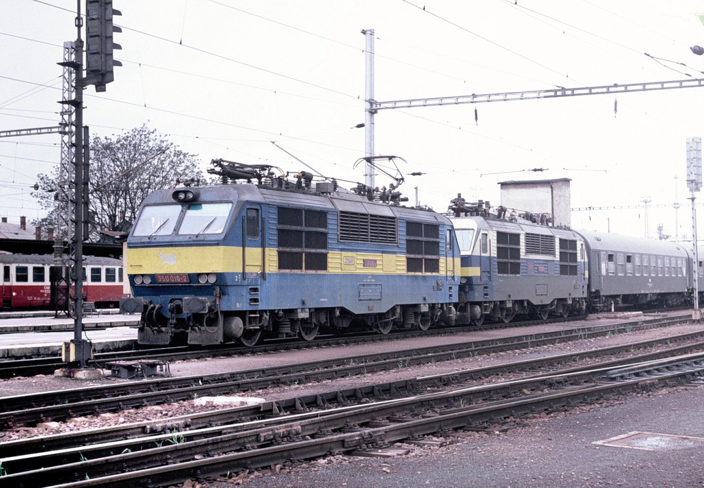 [1024x710] 350016g.jpg