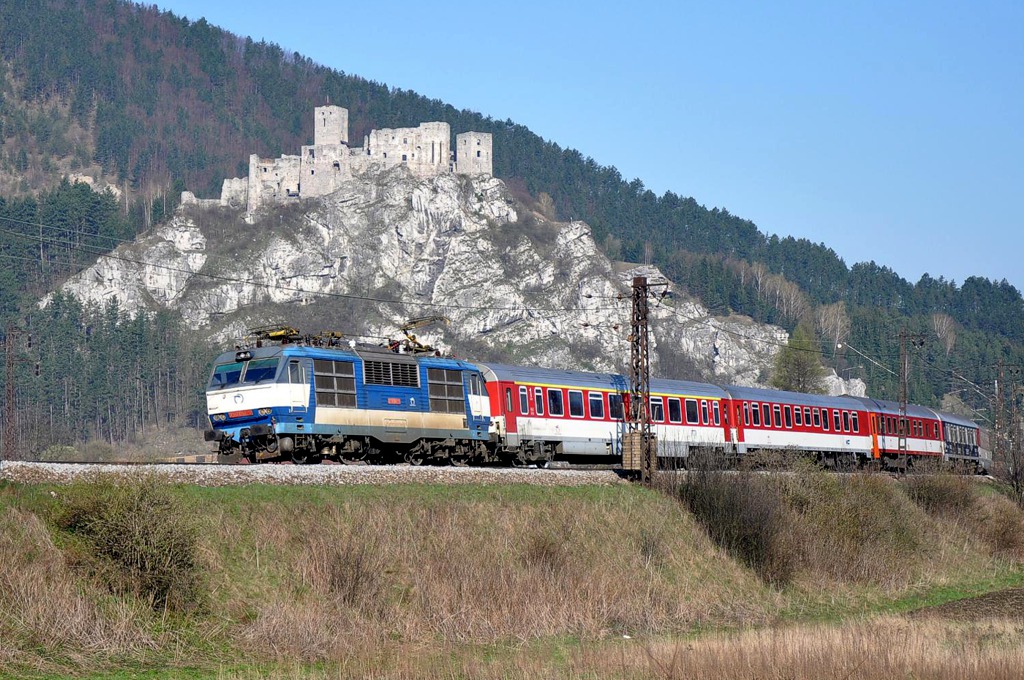 [1024x680] 350017j.jpg