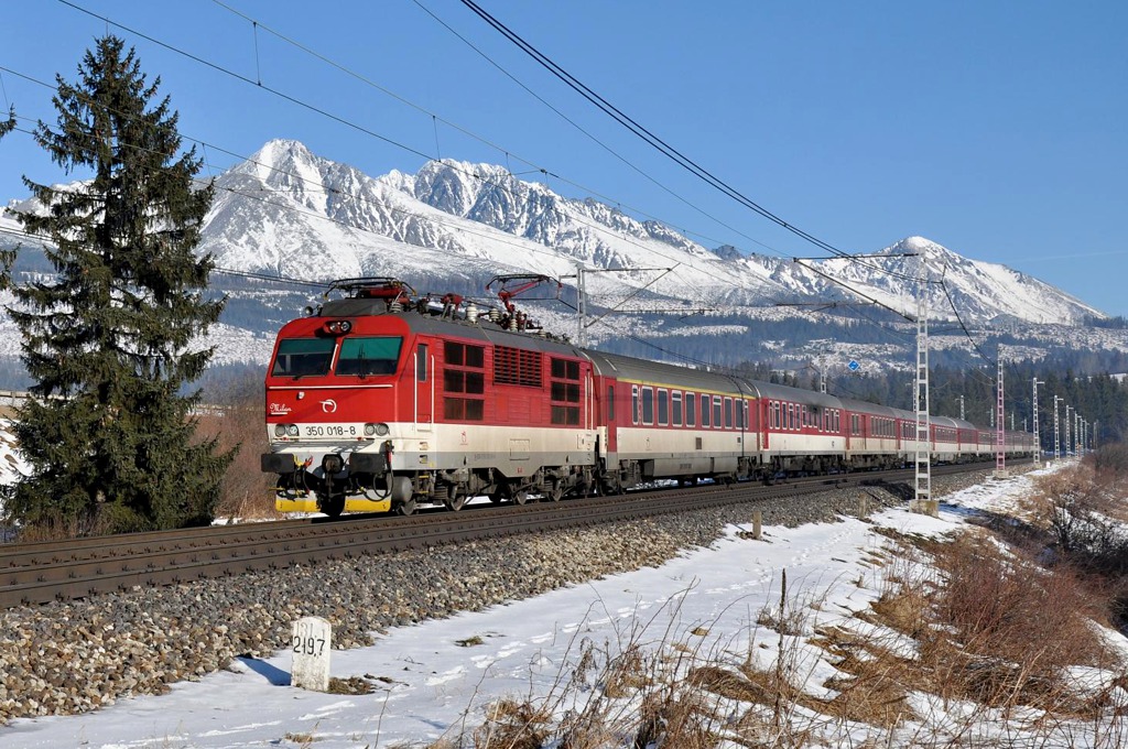 [1024x680] 350018h.jpg