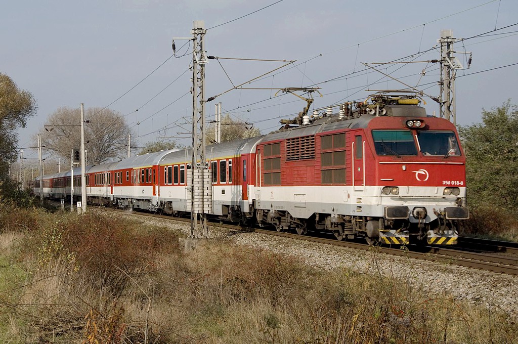 [1024x680] 350018i.jpg