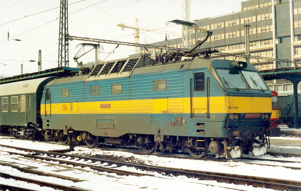 [1024x650] 350019e.jpg