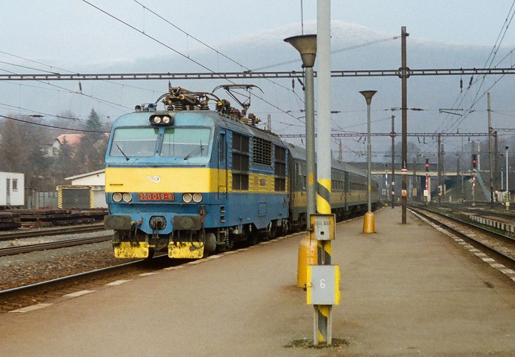 [1024x710] 350019g.jpg