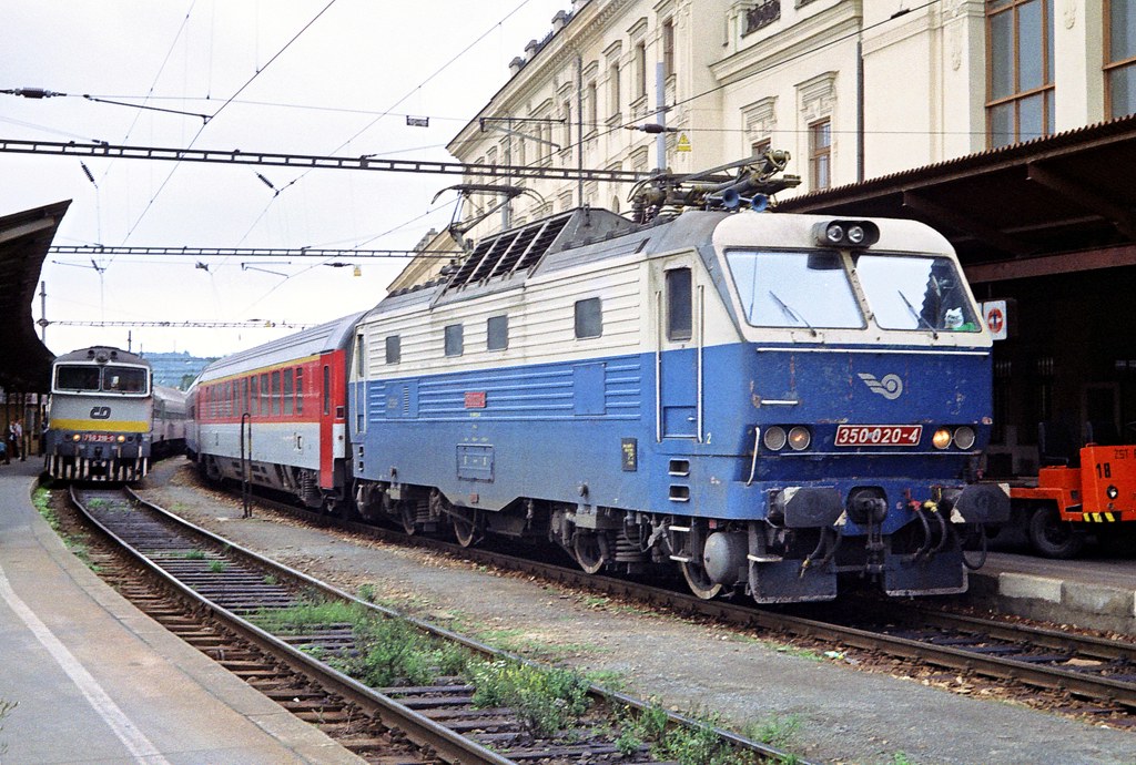 [1024x690] 350020a.jpg