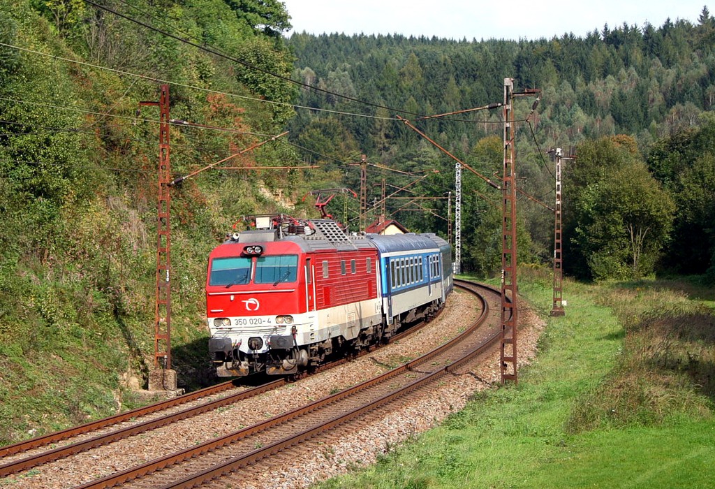 [1024x700] 350020k.jpg