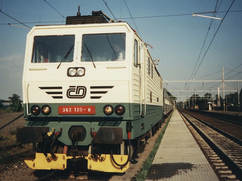 [800x600] 362120a.jpg