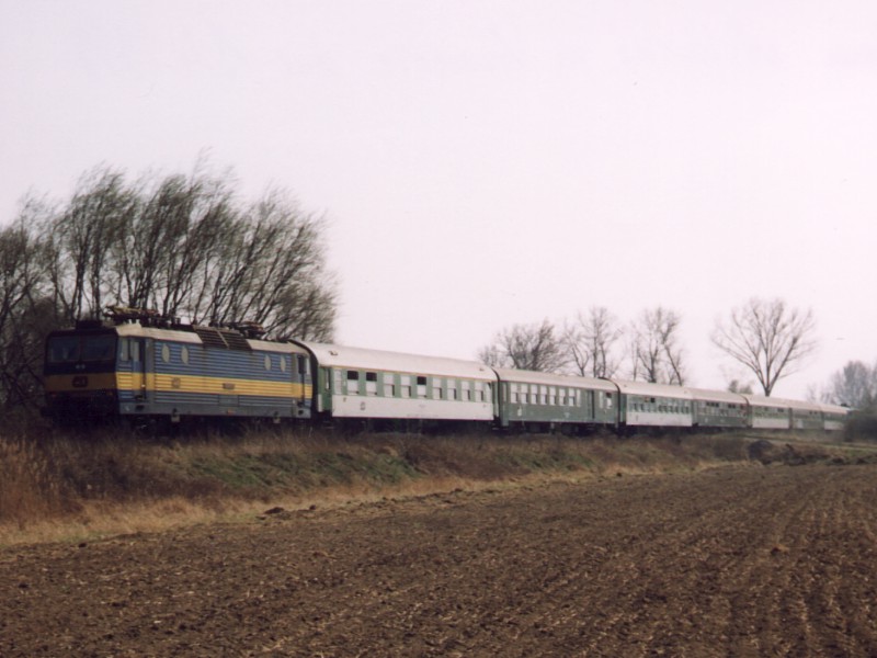 [800x600] 363038a.jpg