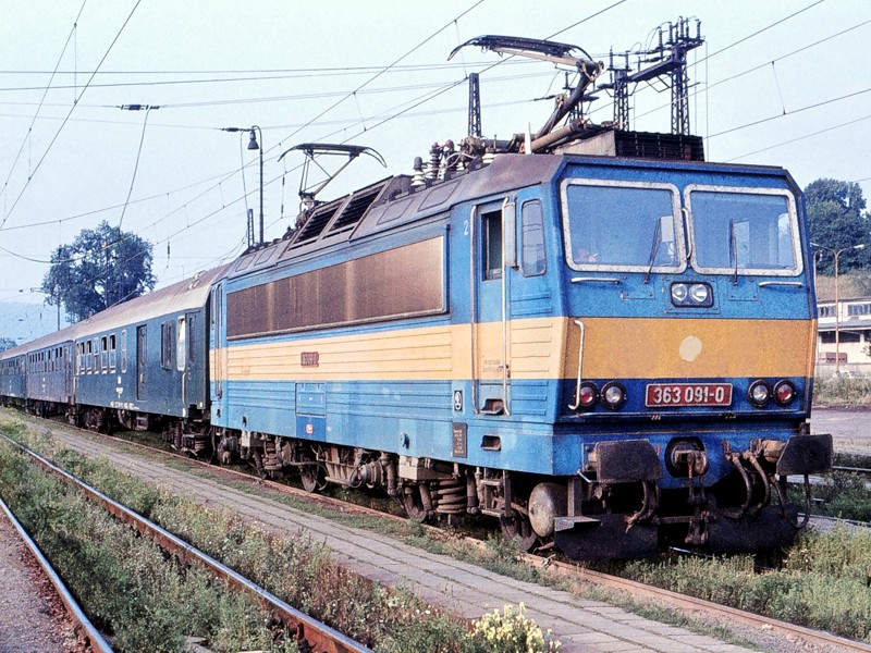 [800x600] 363091a.jpg