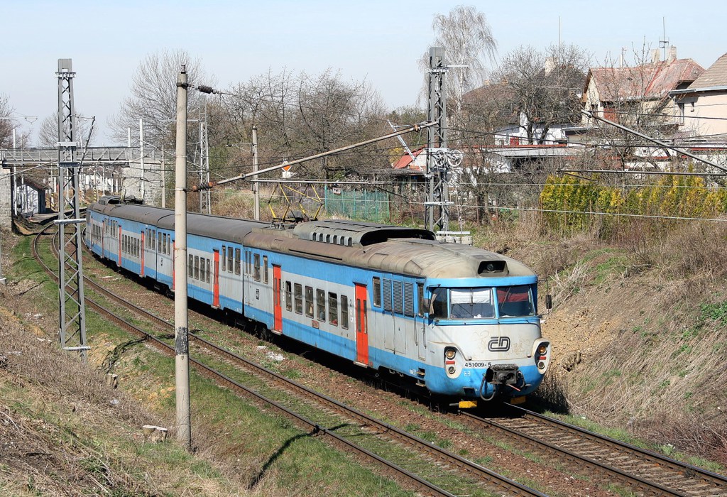 [1024x700] 451009b.jpg