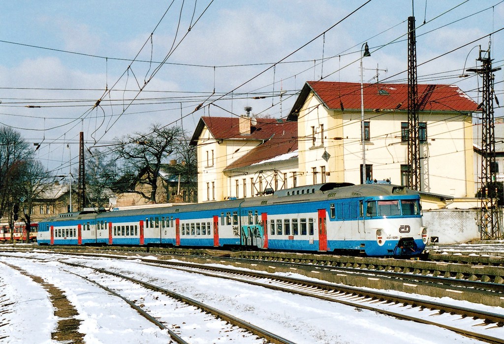 [1024x700] 451020d.jpg