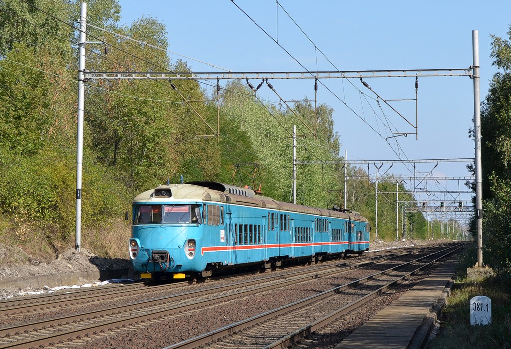 [1024x700] 451026a.jpg