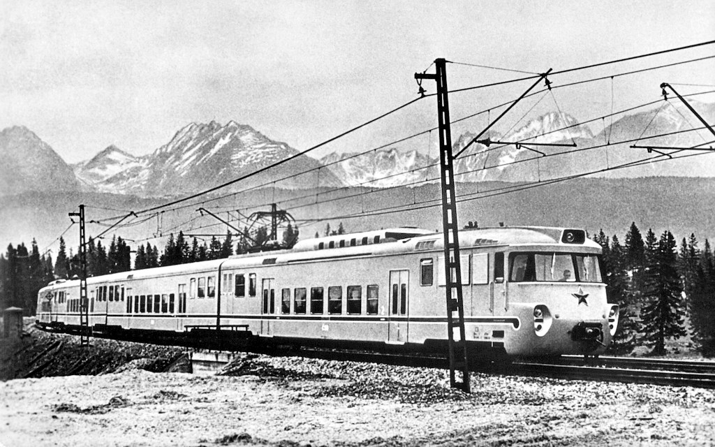 [1024x640] 451028a.jpg