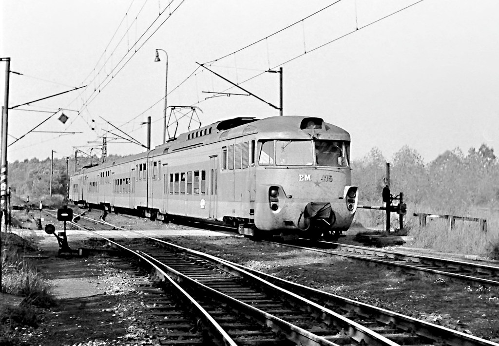 [1024x710] 451029a.jpg