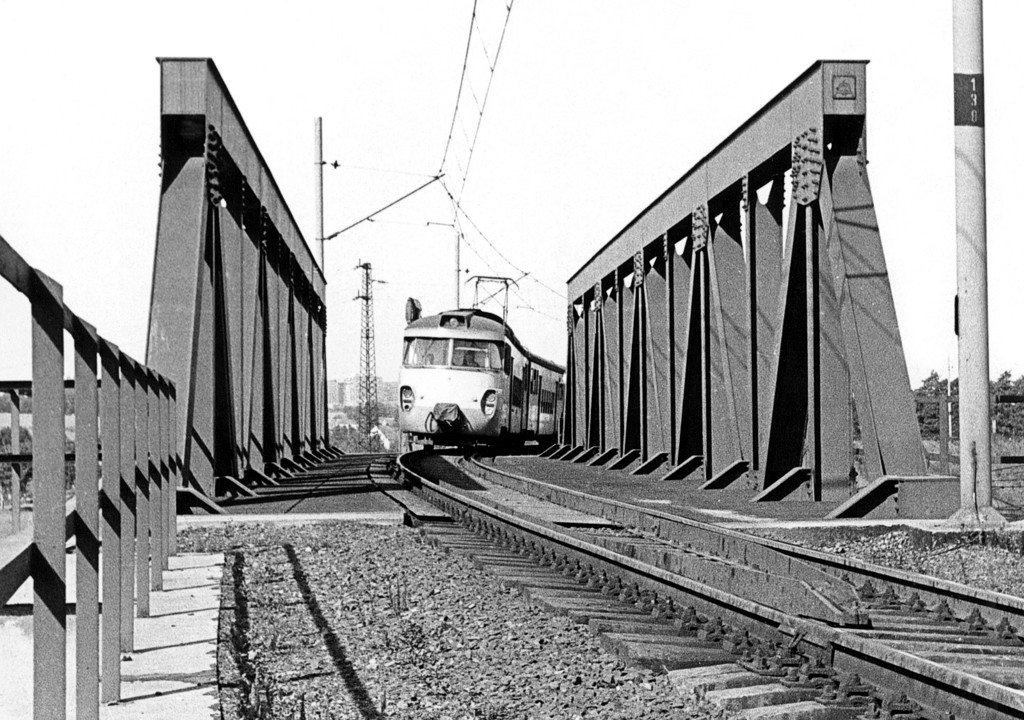 [1024x720] 451033a.jpg