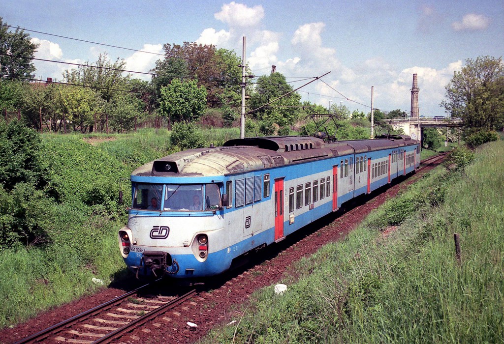 [1024x700] 451038a.jpg