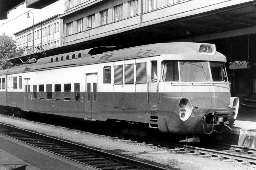 [1024x680] 451038b.jpg