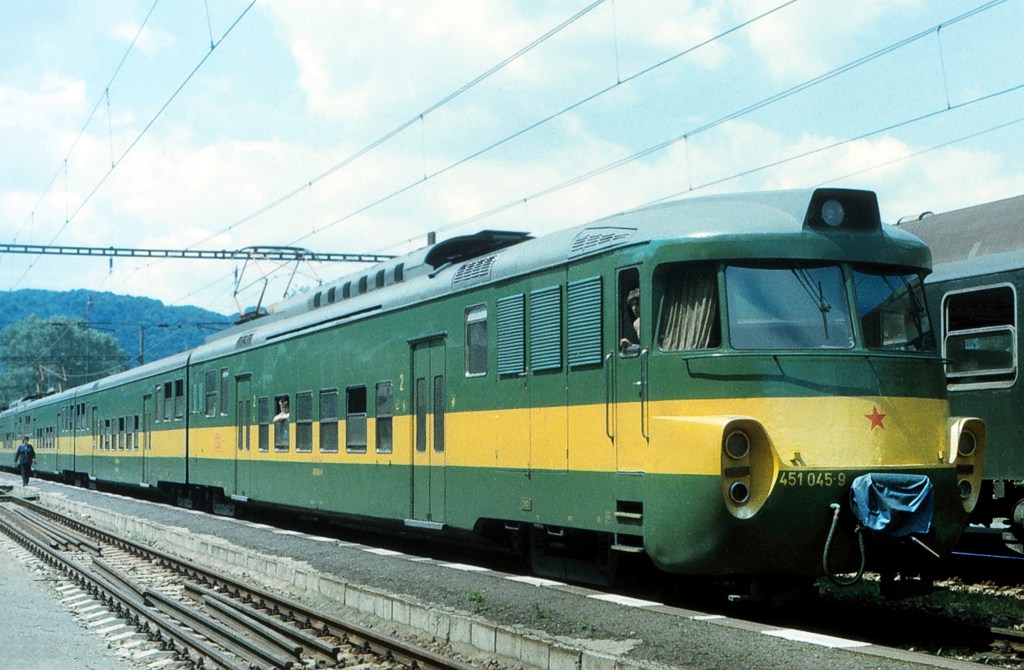 [1024x670] 451045a.jpg