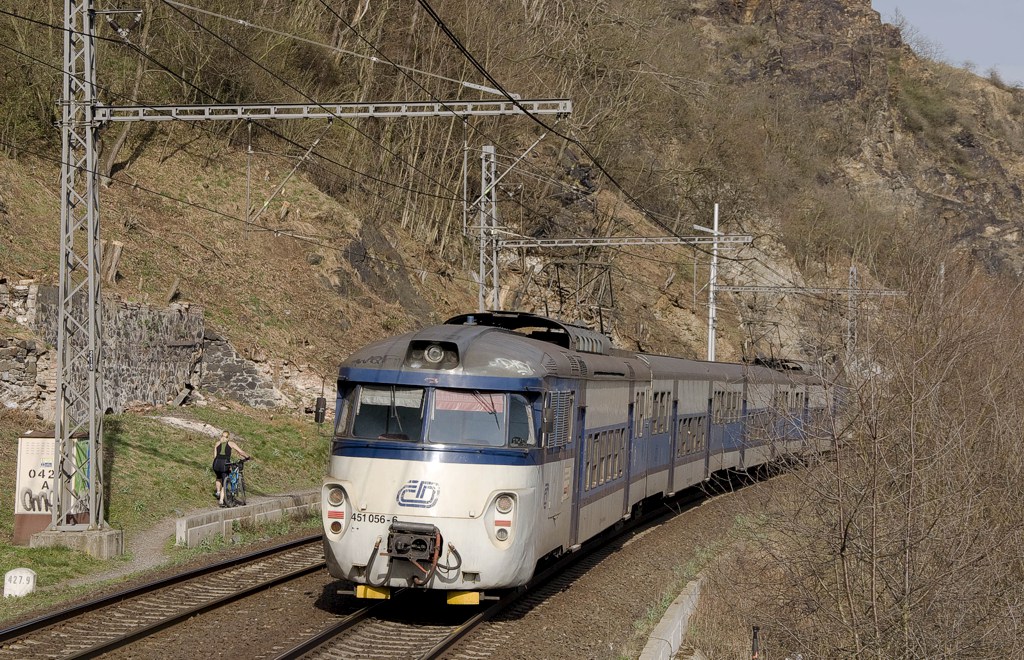 [1024x660] 451056a.jpg