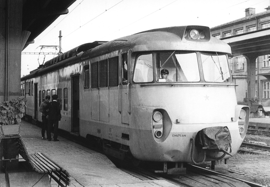 [1024x710] 451070d.jpg