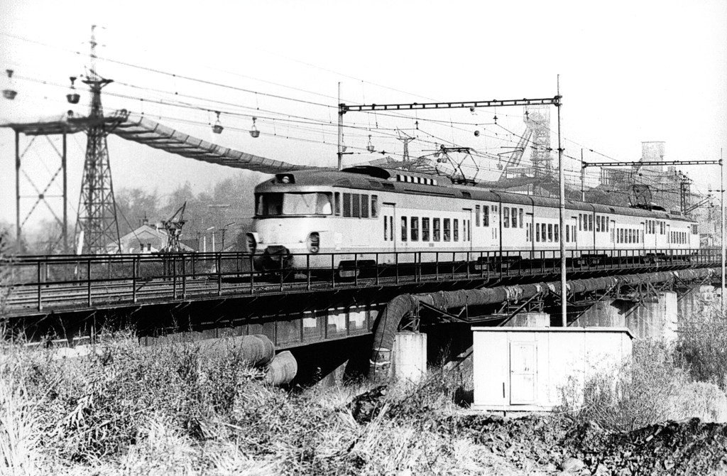 [1024x670] 451081a.jpg