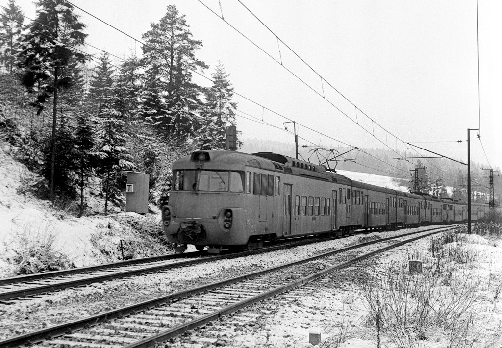 [1024x710] 451082b.jpg