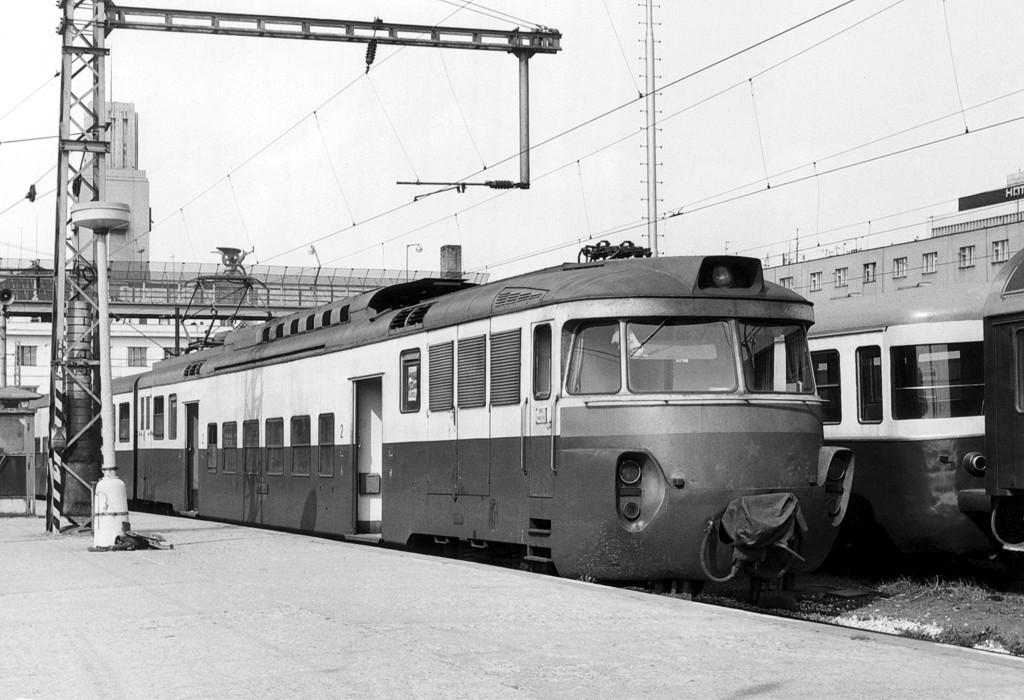 [1024x700] 452015b.jpg