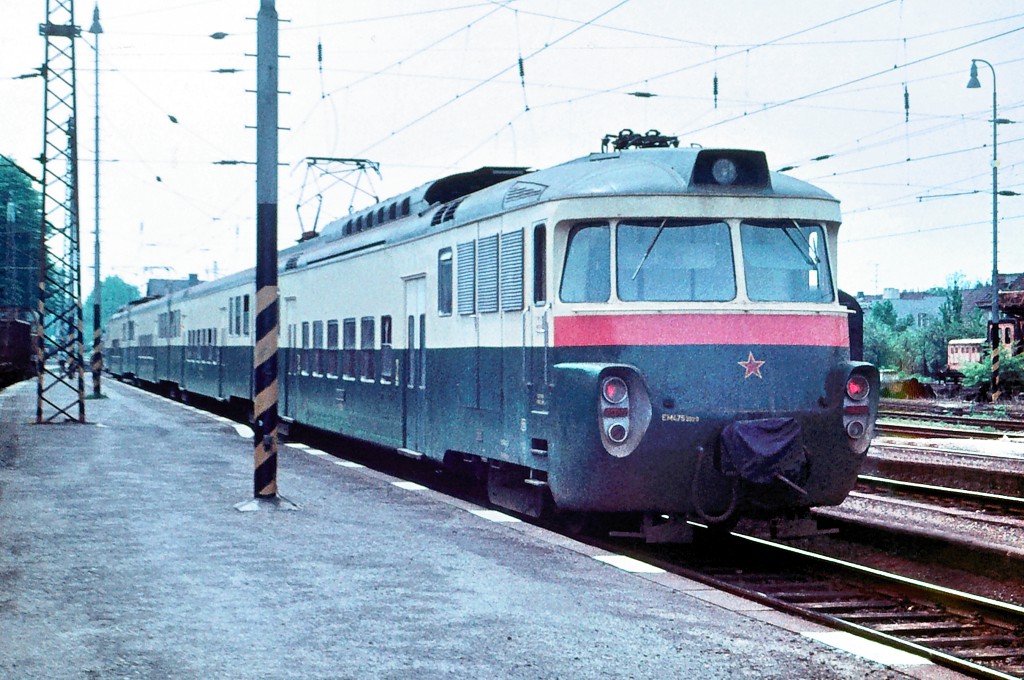 [1024x680] 452020c.jpg