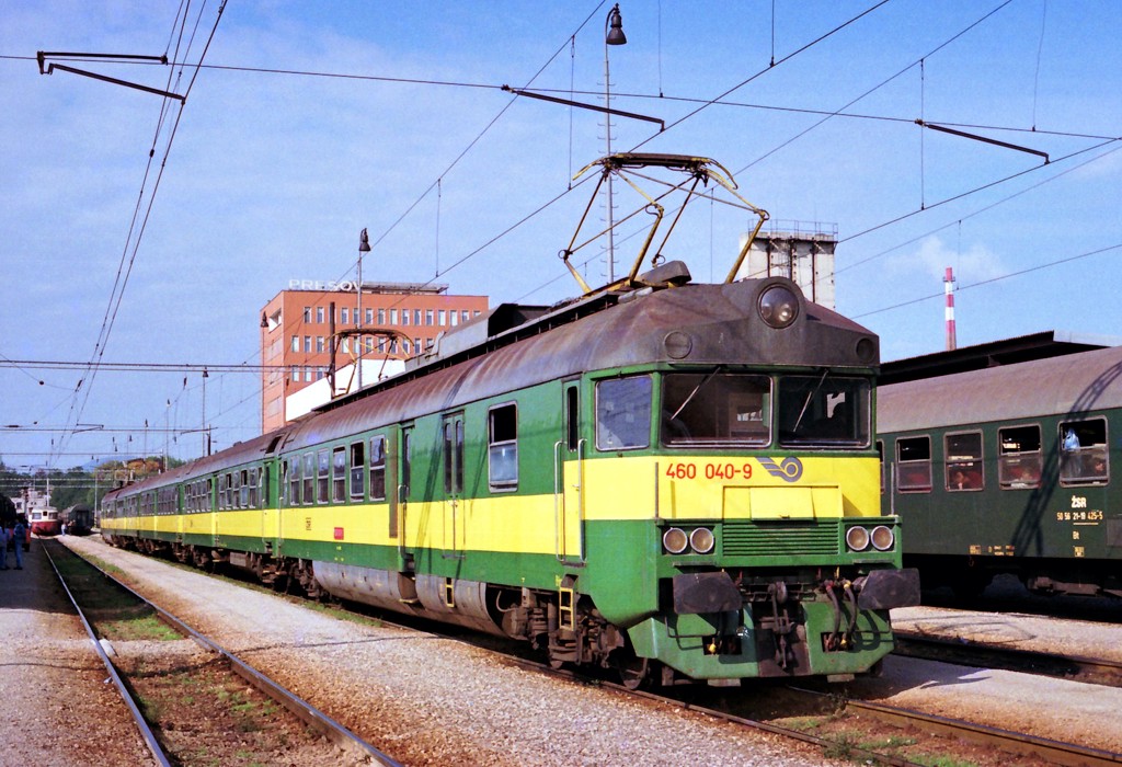 [1024x700] 460040b.jpg