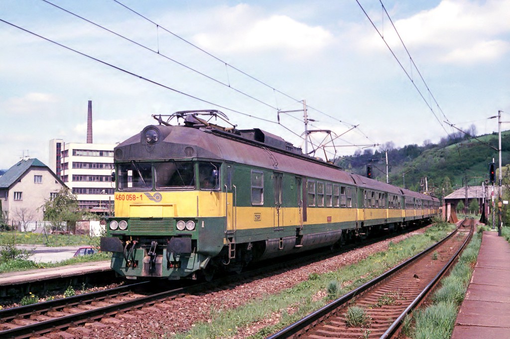 [1024x680] 460058a.jpg