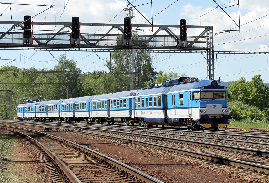 [1024x700] 460059b.jpg