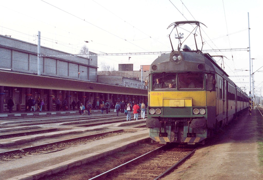 [1024x700] 460063e.jpg