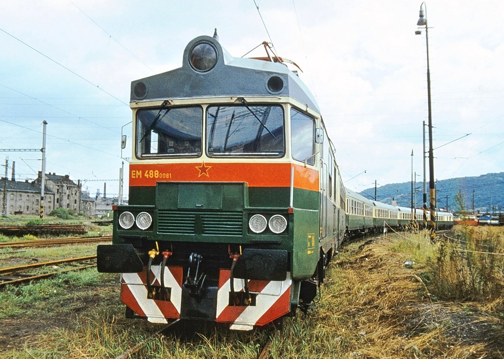 [1024x730] 460081a.jpg