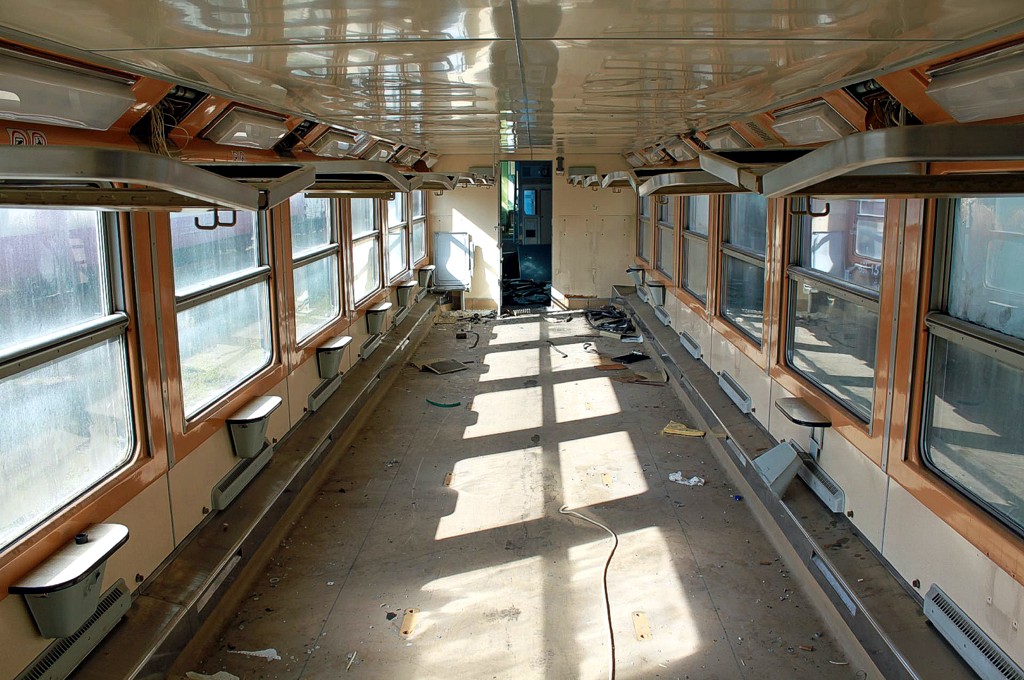 [1024x680] 070002inter1.jpg