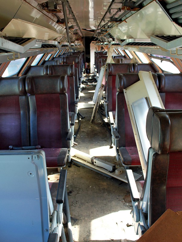 [600x800] 070003inter1.jpg