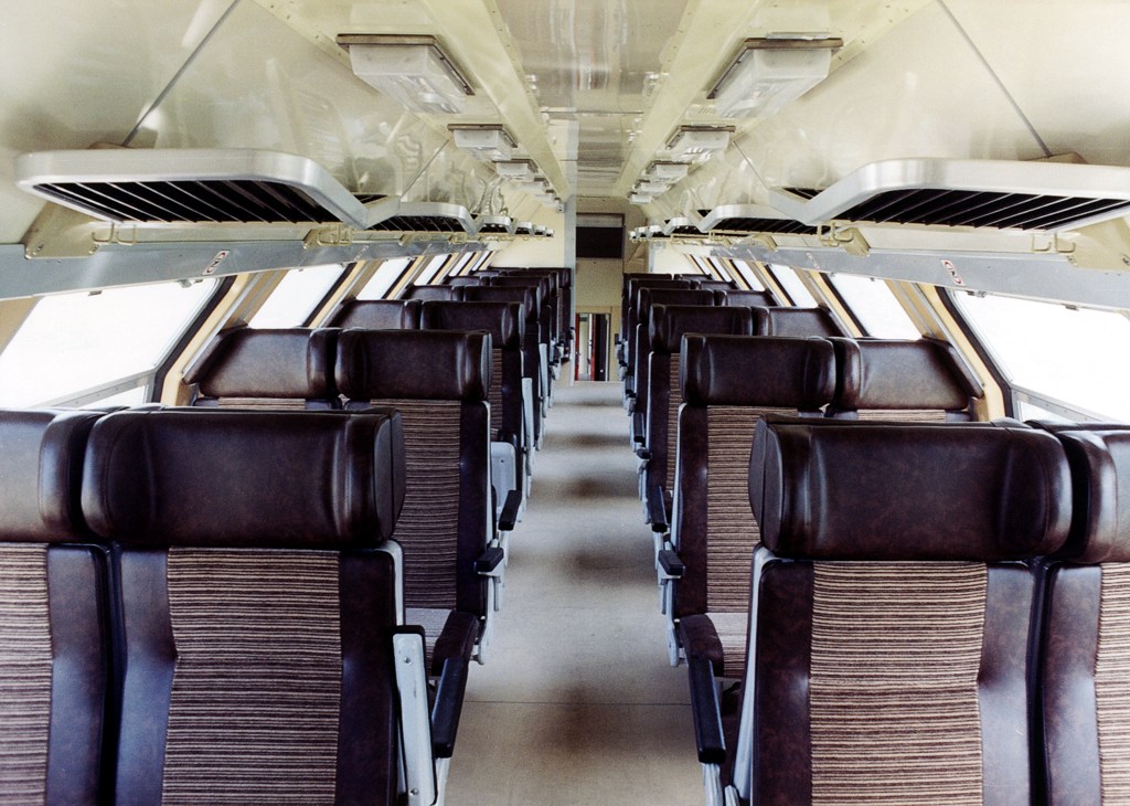 [1024x730] 070004inter1.jpg