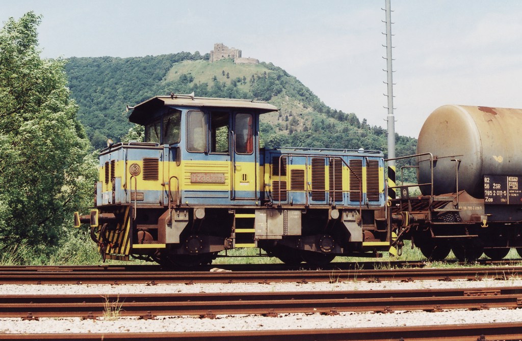 [1024x670] 704516a.jpg