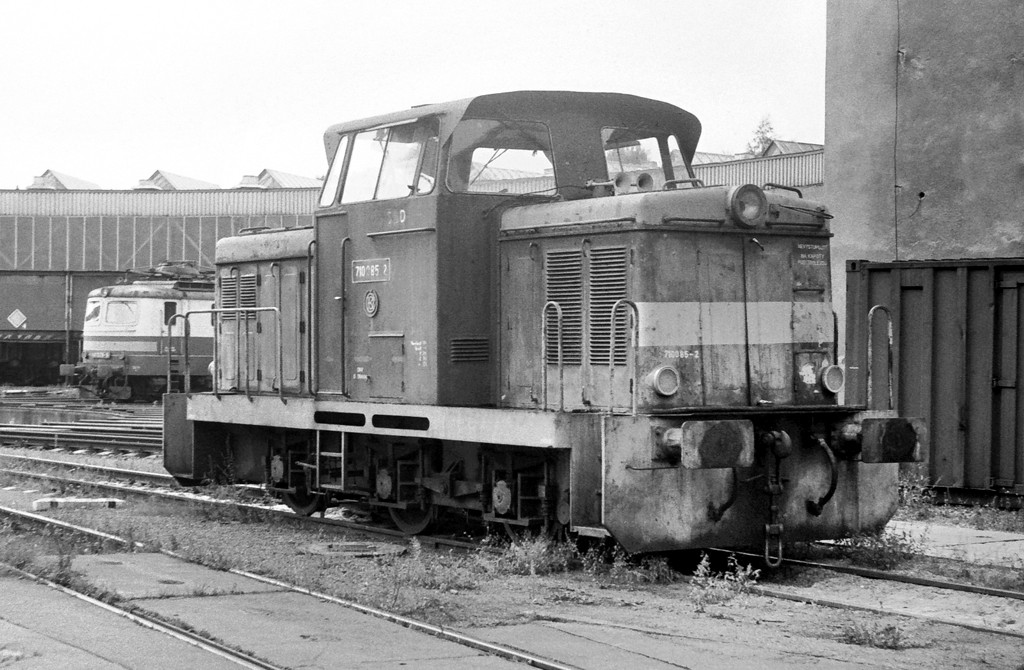 [1024x670] 710085e.jpg