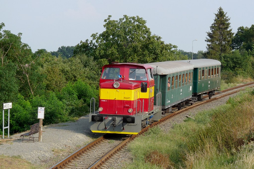 [1024x680] 710090d.jpg