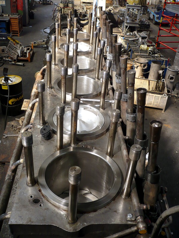 [600x800] 721190motor_b.jpg