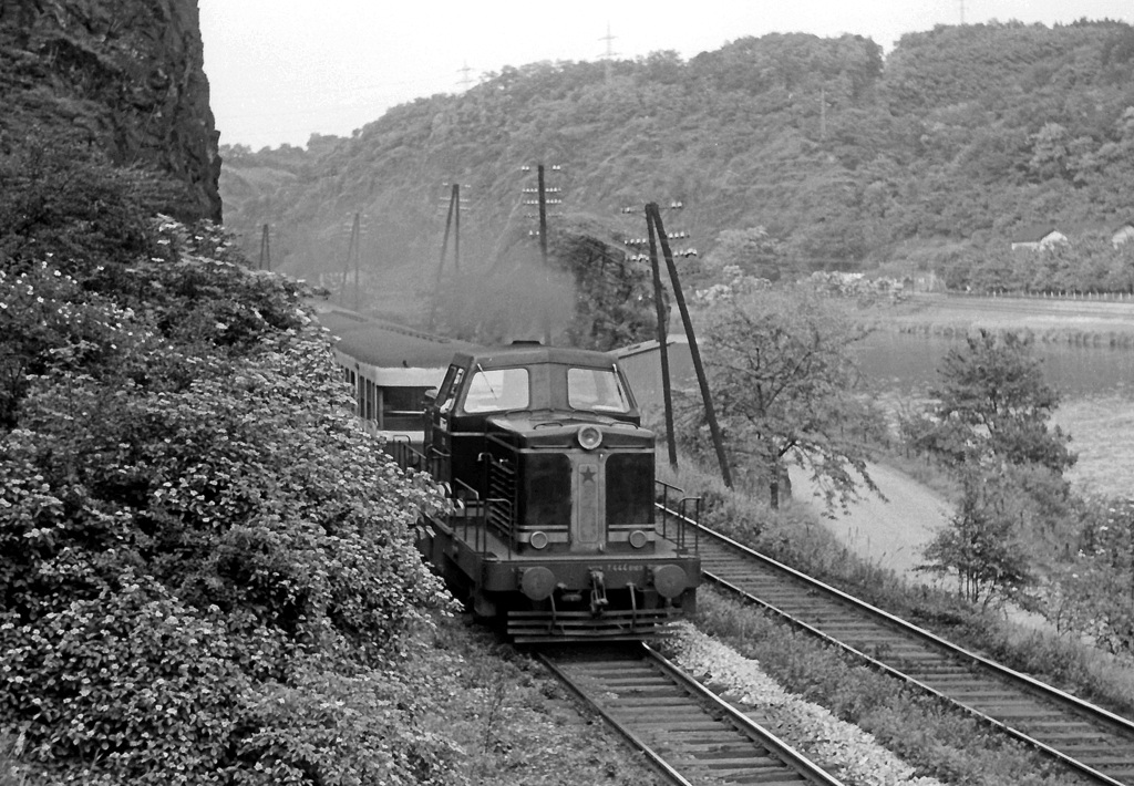 [1024x710] 725103a.jpg