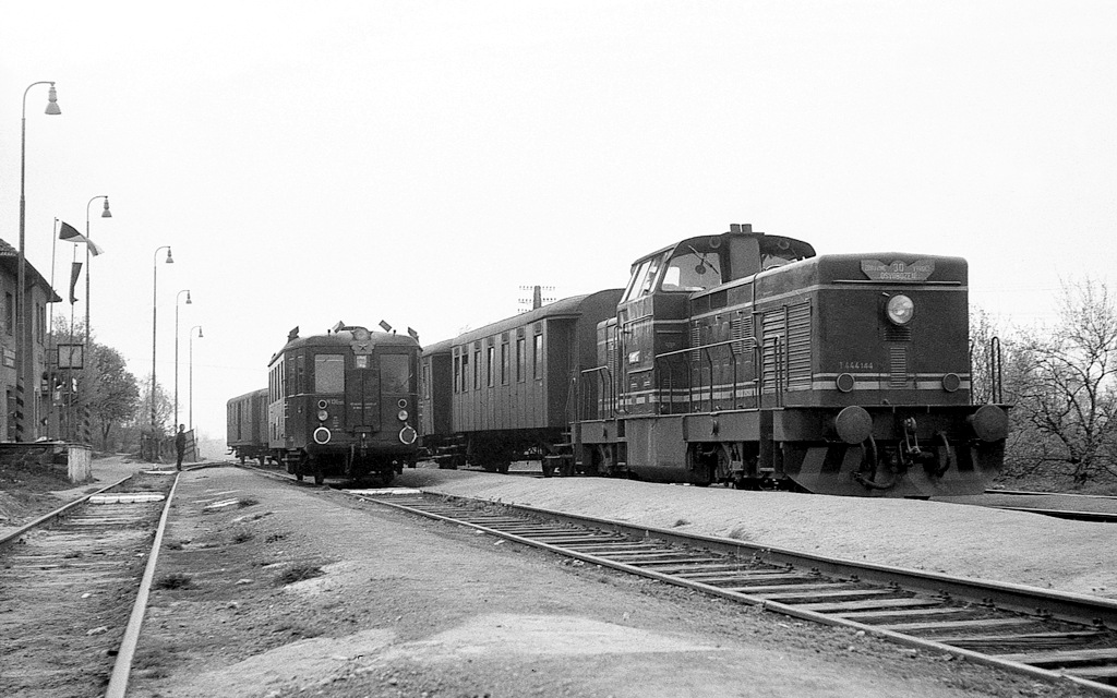 [1024x640] 726044a.jpg