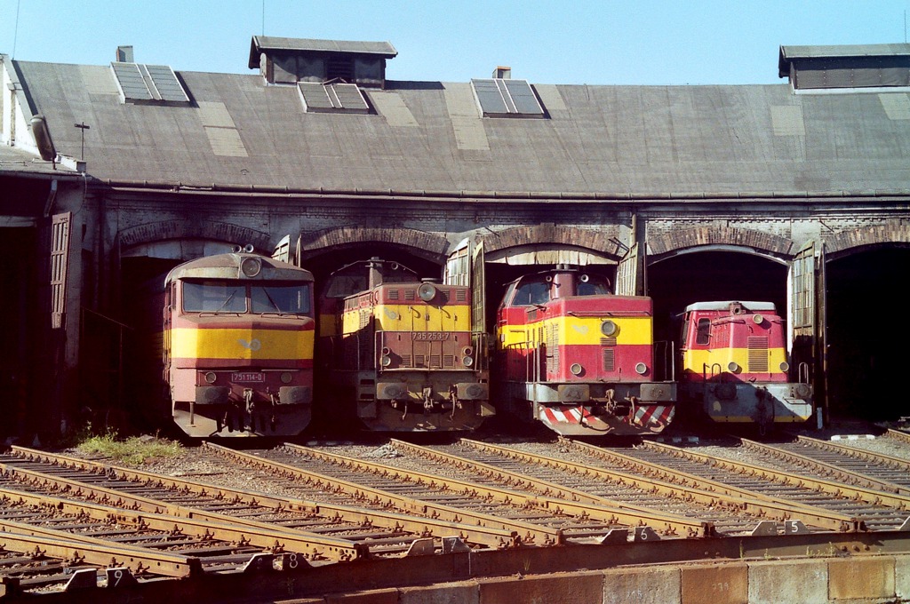 [1024x680] 726098b.jpg