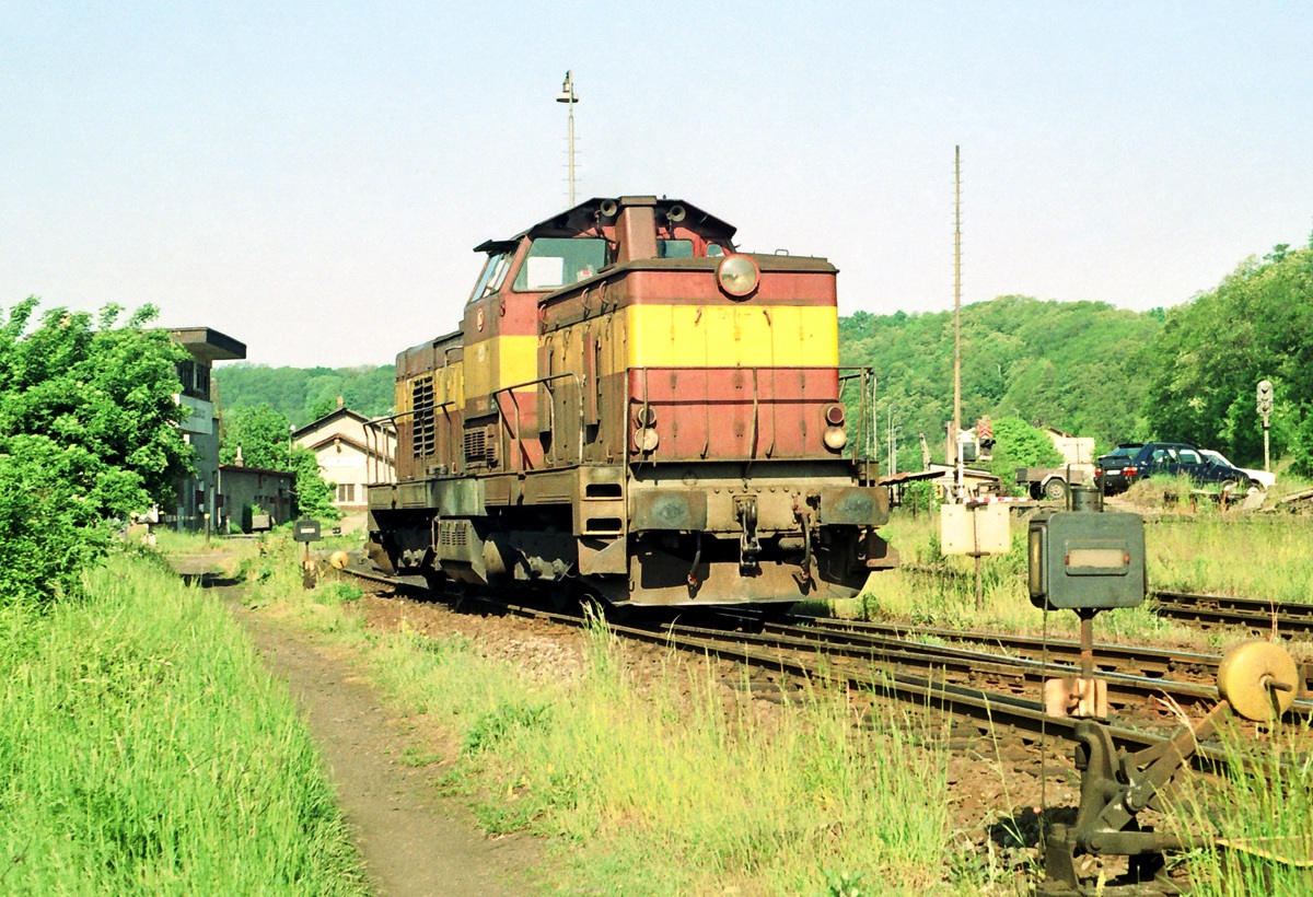 [1200x820] 735201a.jpg