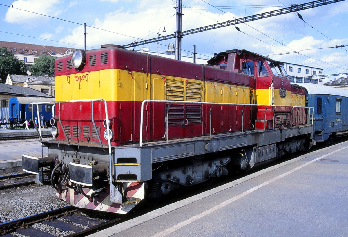 [1200x820] 735248d.jpg