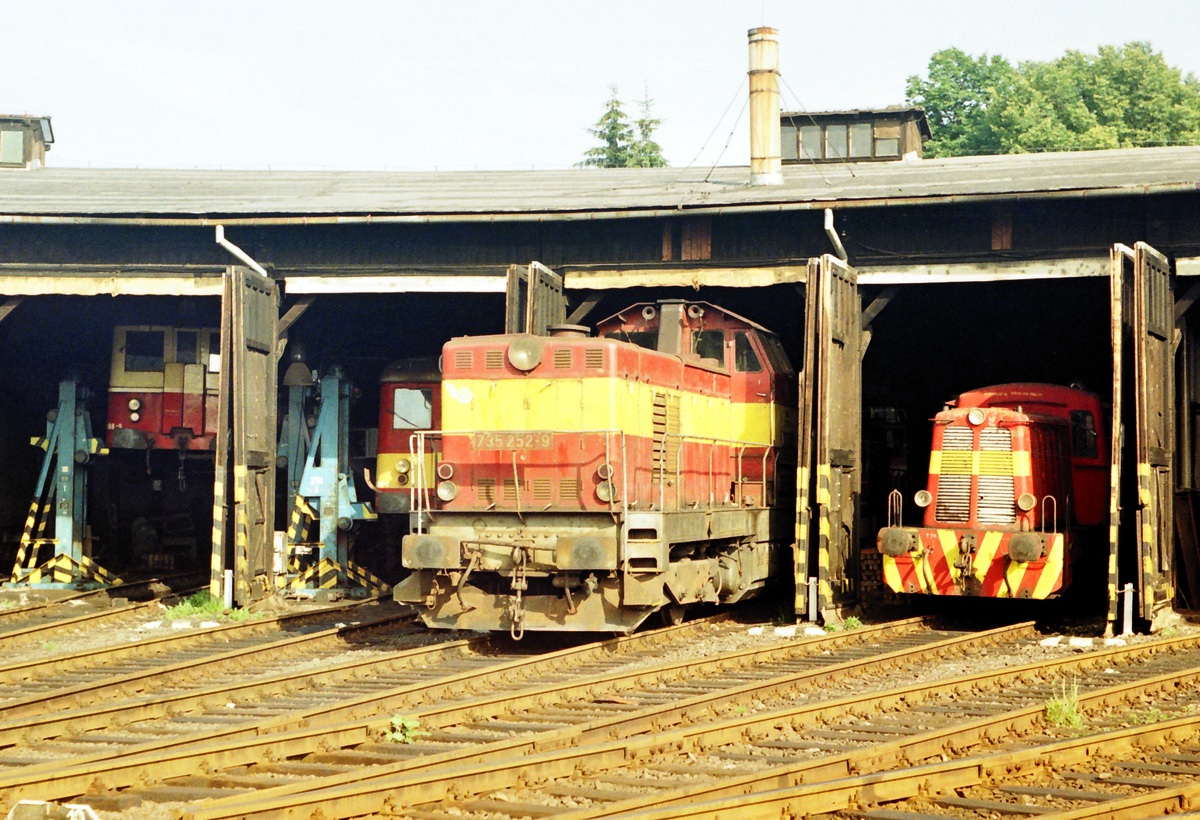 [1200x820] 735252a.jpg