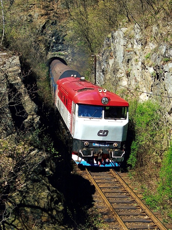 [600x800] 749135b.jpg