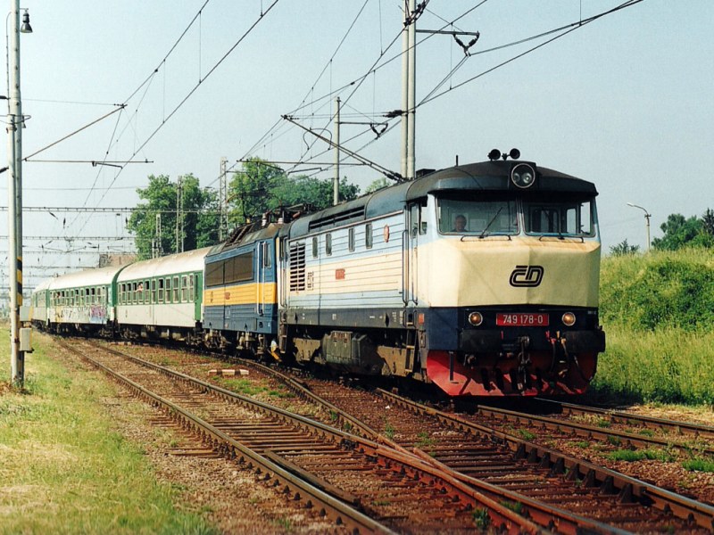 [800x600] 749178b.jpg